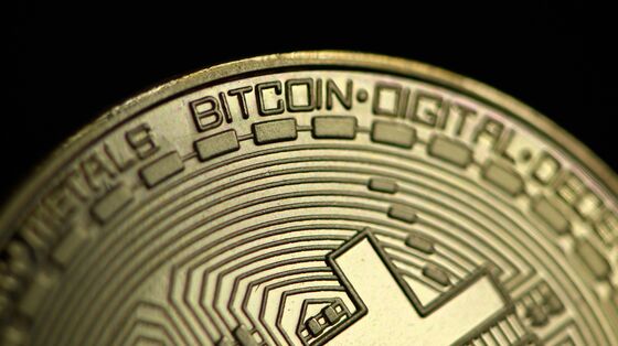 Bitcoin Investors May Lose Everything, Central Banker Warns