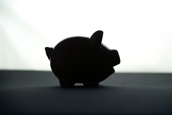 Images Of The Australian Dollar As Currency Rises to 3-Week High Before RBA Minutes Tomorrow