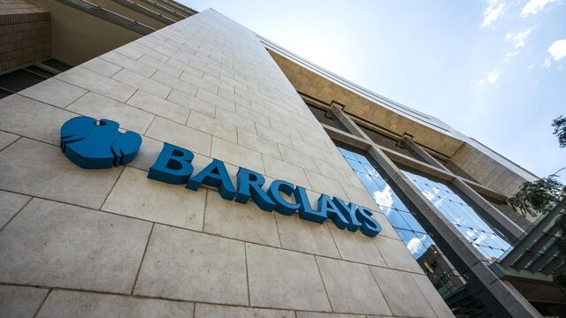 Barclays Cuts Investment Bank Bonus Pool for Third Year - Bloomberg