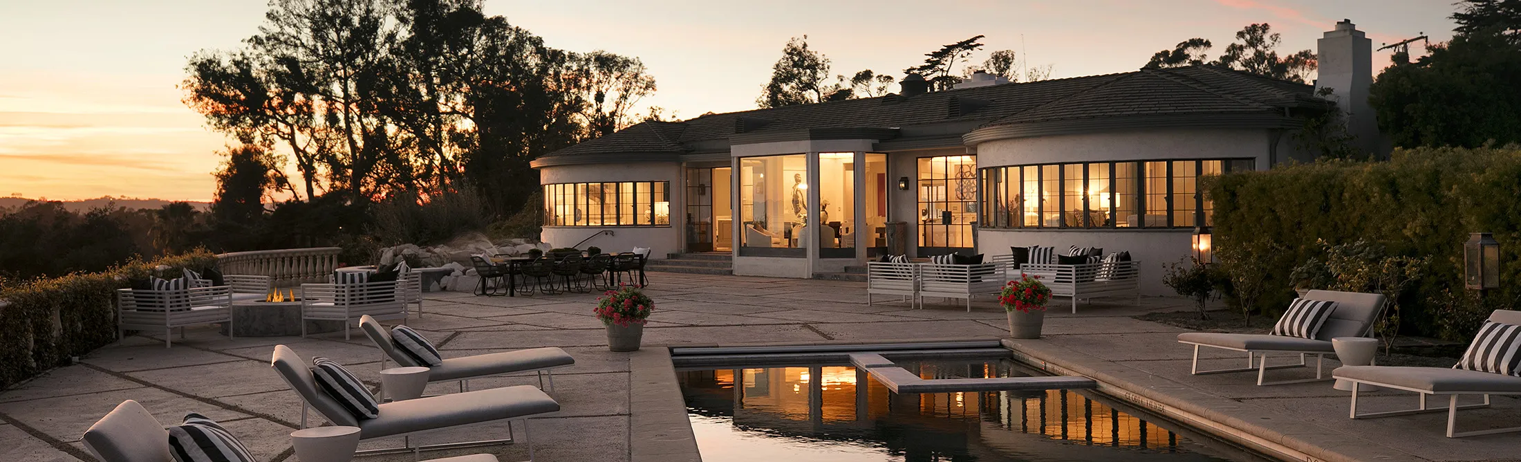 1486499642_montecito-estate-bloomberg-lede
