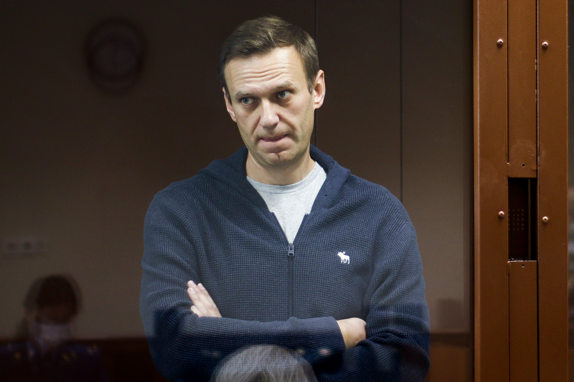 concerne le Kremlin Foe Navalny transféré à l'hôpital de la prison au milieu des craintes pour la vie
