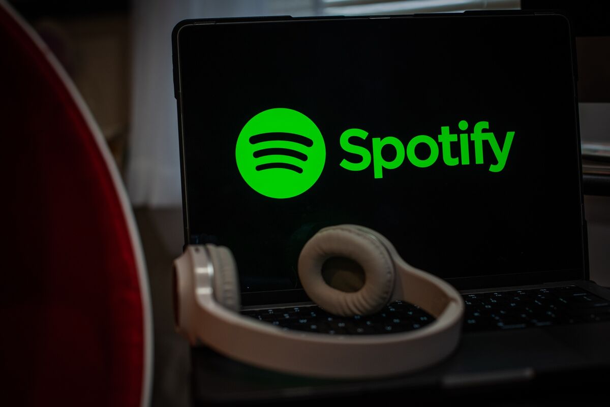 Spotify 'Coming After' Apple With Strong Push Into Podcasts - MacRumors