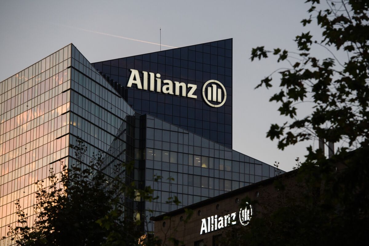 Allianz to Sell US Fund Management Unit to Voya After SEC Ban - Bloomberg