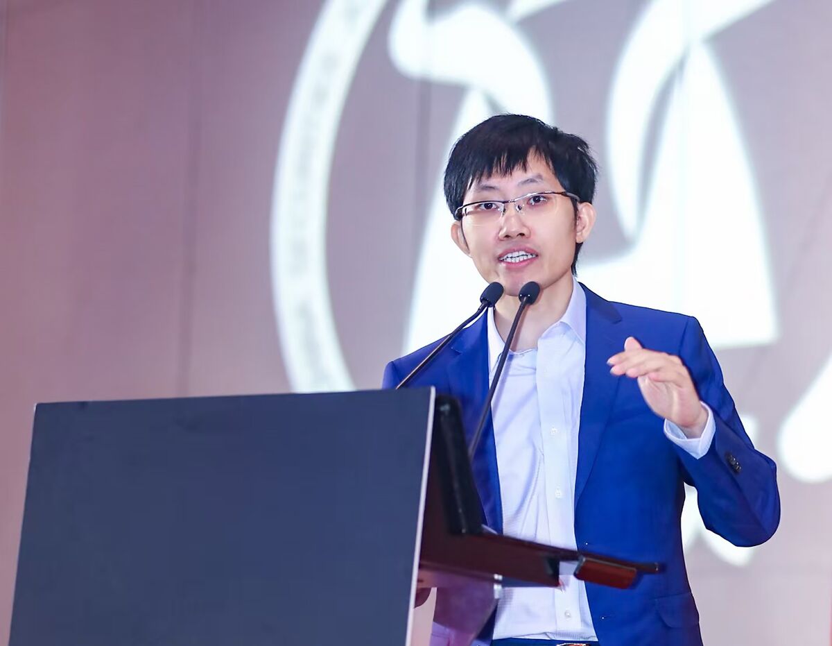 DeepSeek’s Liang Tops Amodei and Brockman as Richest AI Founder