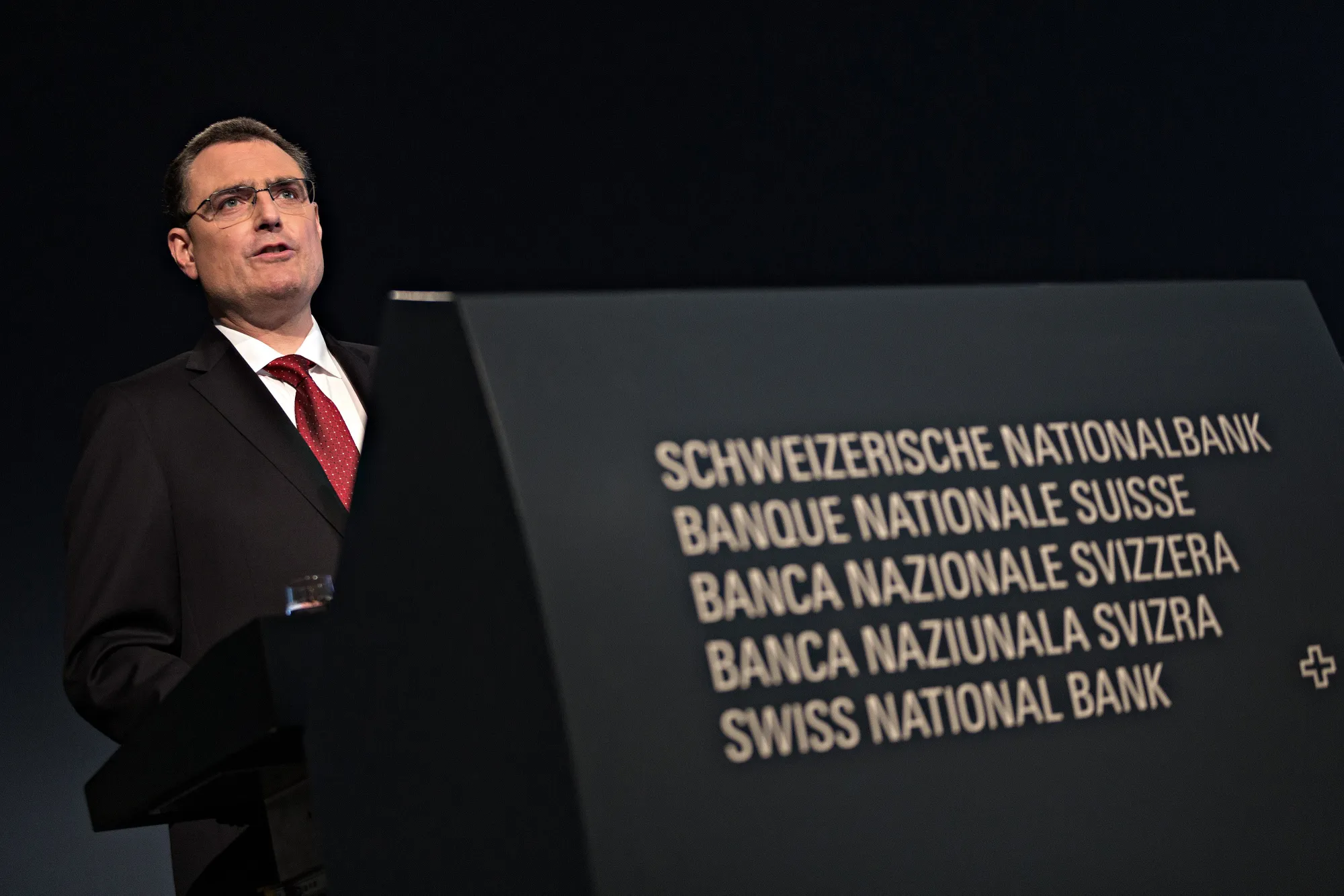 Thomas Jordan, president of the Swiss National Bank (SNB), speaks during a news conference to present the new 50 Swiss franc banknote in Bern, Switzerland, on Wednesday, April 6, 2016. The Swiss National Bank unveiled its new 50-franc ($52) note on Wednesday, the first in a series that features nature rather than portraits of famous men and women. Photographer: Michele Limina/Bloomberg
