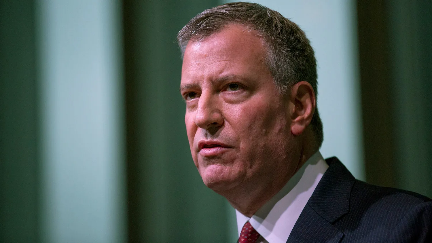 New York City Mayor Bill de Blasio speaks during the Police Athletic League December Luncheon in Manhattan, December 22, 2014 in New York City.
