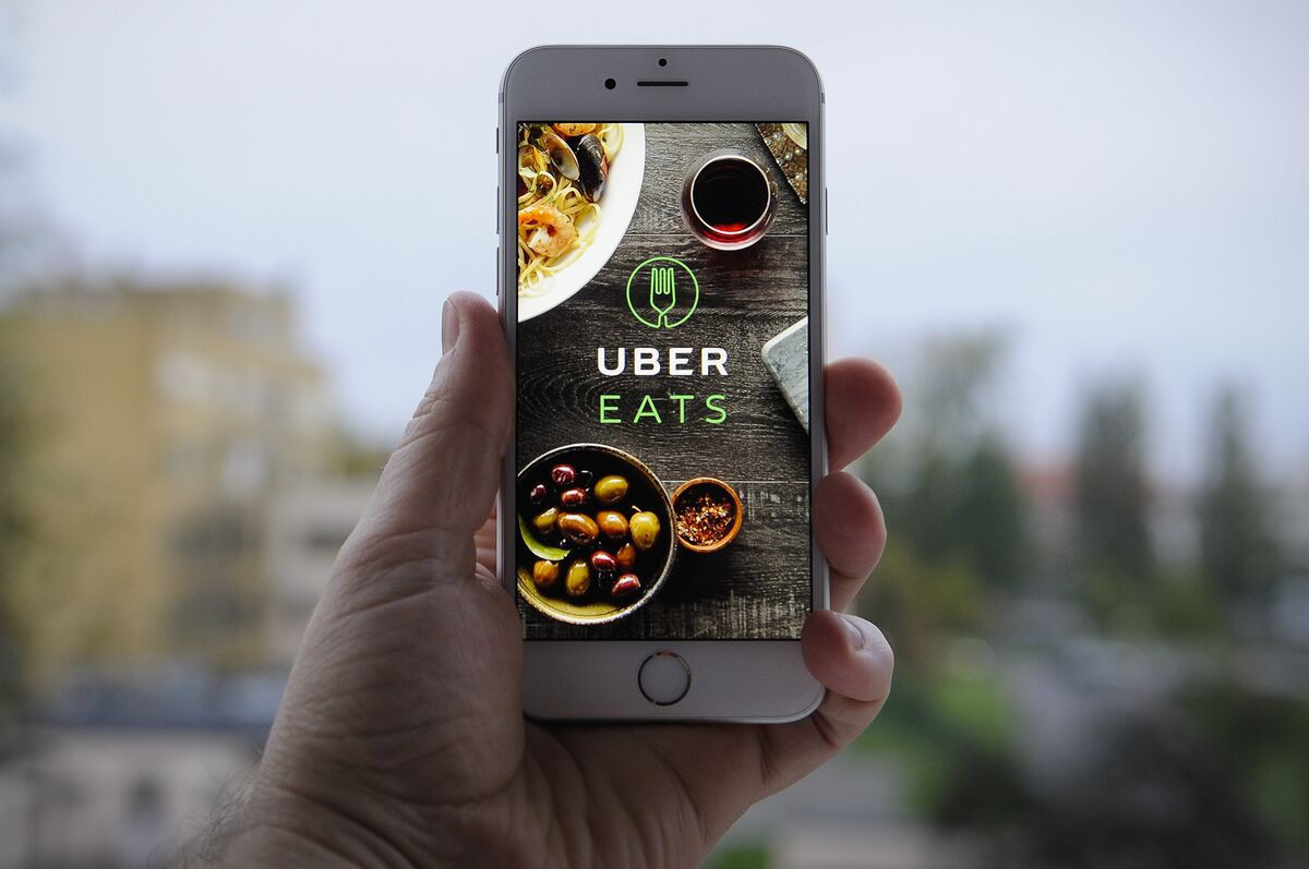Uber Eats Driver Turns Himself In After Customer Is Fatally Shot ...