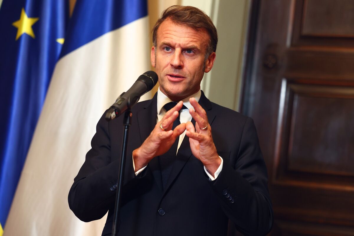 Macron’s Pension Reform in Play as France Strains for Stability