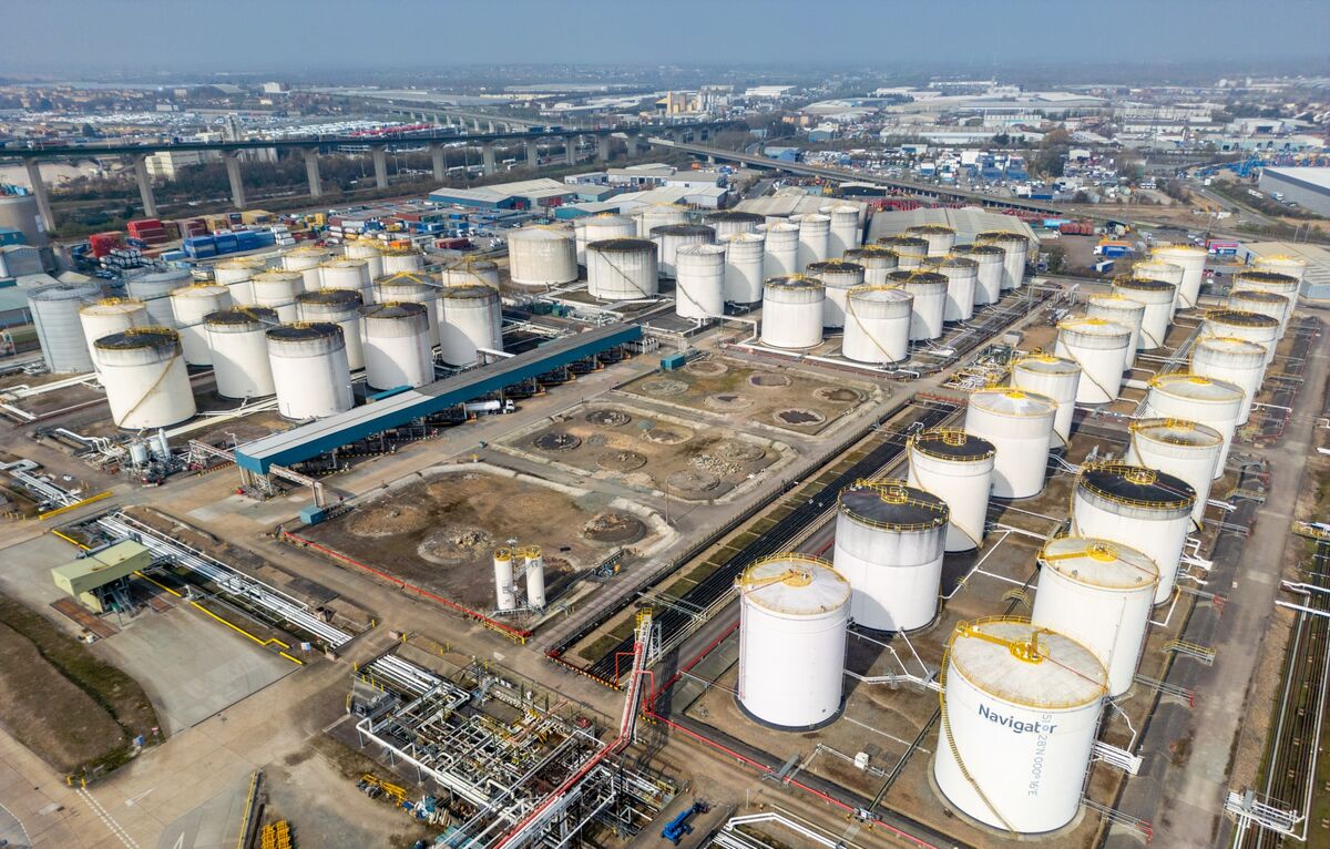 bloomberg.com - Matthew Burgess - Oil Up, Stock Futures Slip as Iran Offer Rejected: Markets Wrap
