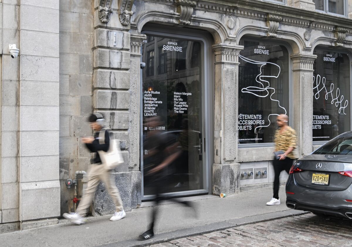 bloomberg.com - Mathieu Dion - Luxury Retailer Ssense's Founders Get Buyout Approval, Deal Closes