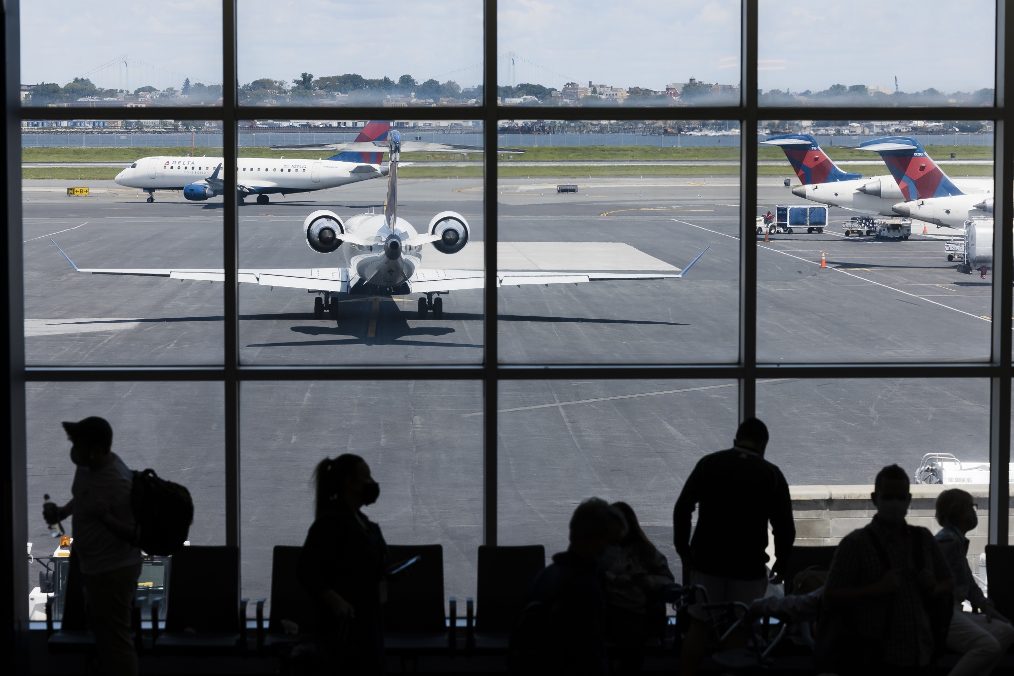 Delta gives customers option to change flights ahead of July