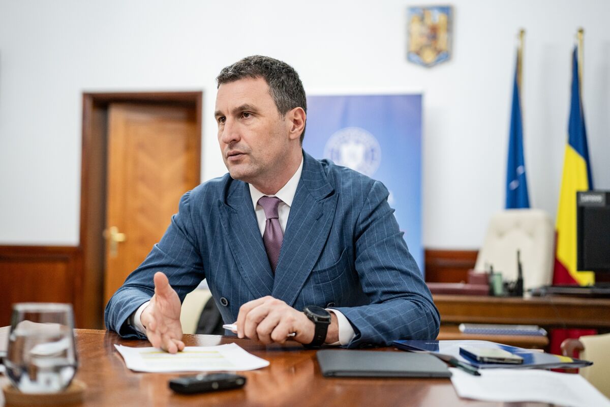 Romania's Economic Future: Urgent Reforms Needed, Warns Finance Chief