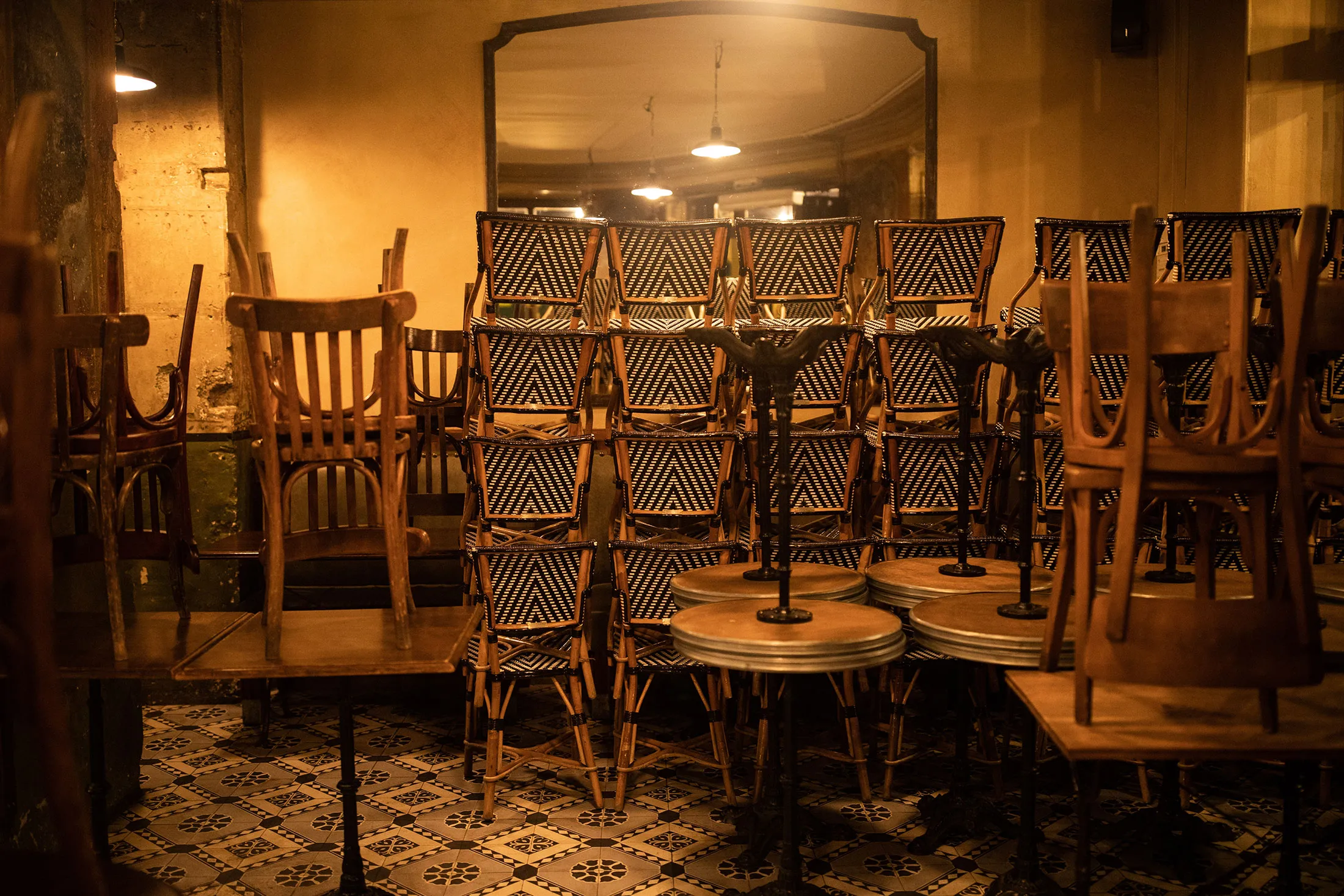Le Petit Panisse in Paris has shut its doors until Dec. 1.