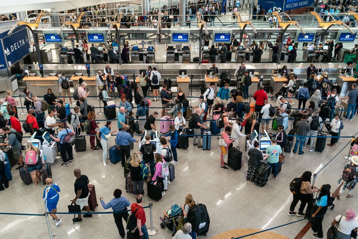 how summer air travel got so crowded and expensive - bloomberg