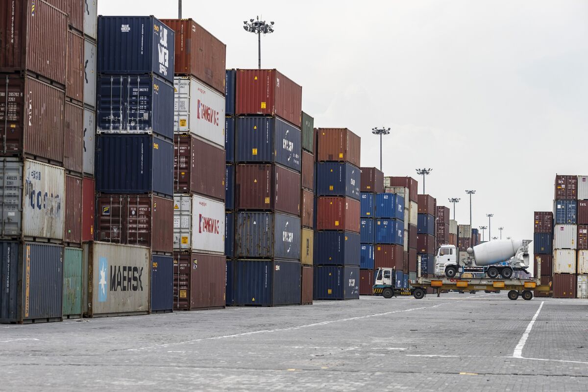 Malaysia January Exports Post Fastest Growth in Over Three Years.