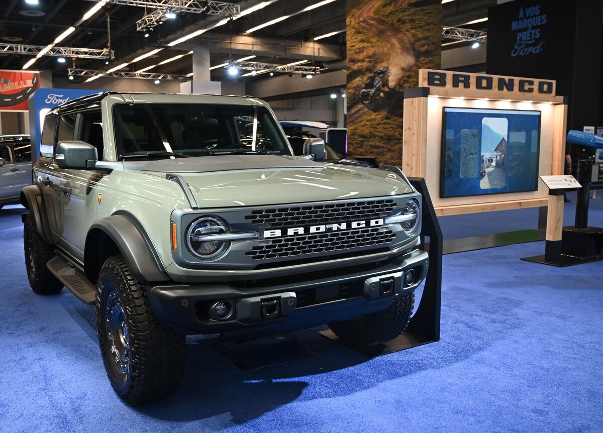 bloomberg.com - Stefan Nicola - Ford Brings Bronco SUV to Europe in Push for Car-Sales Growth