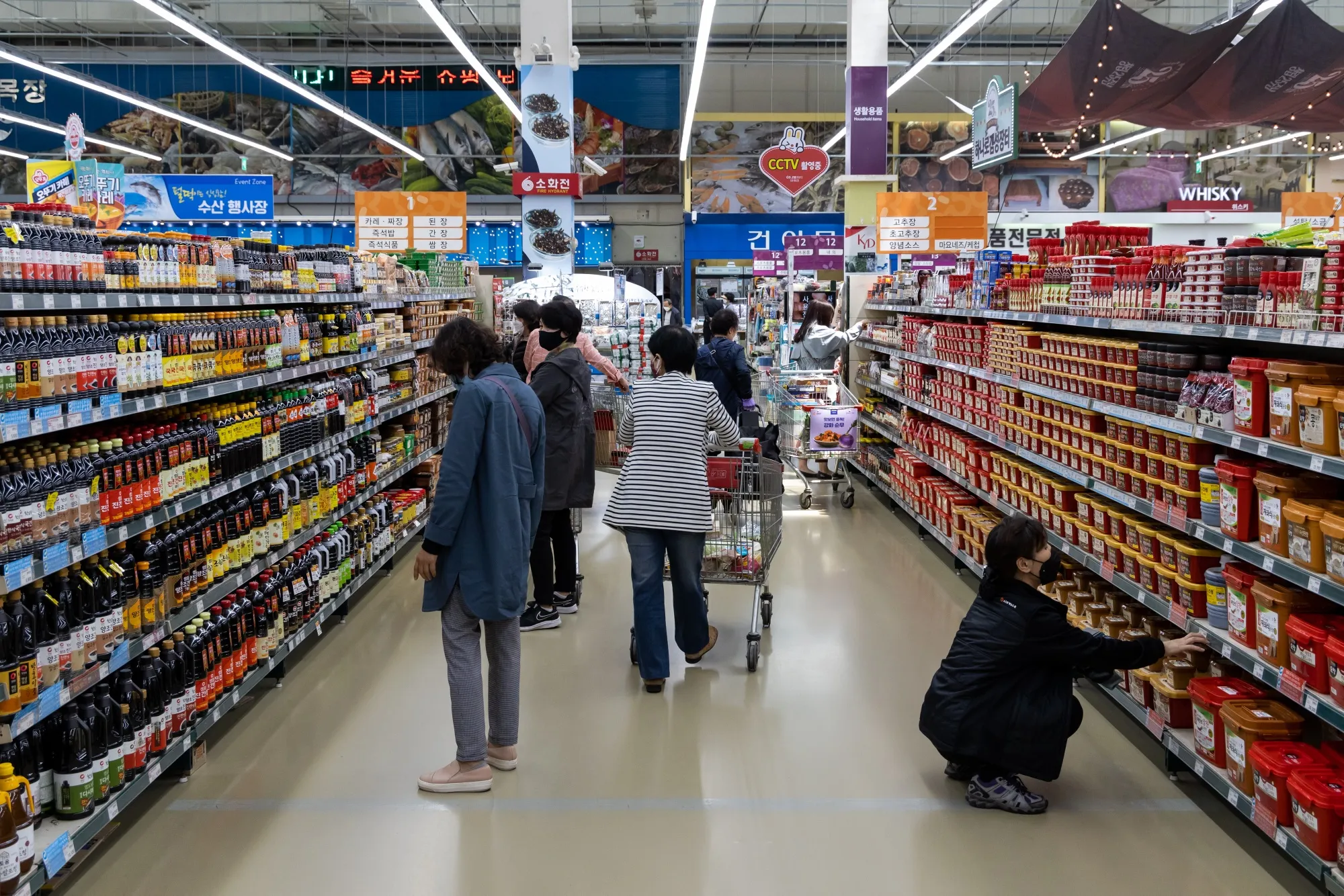 Inside Hanaro Mart Supermarket As South Korea Sees Biggest Job Losses Since 1999