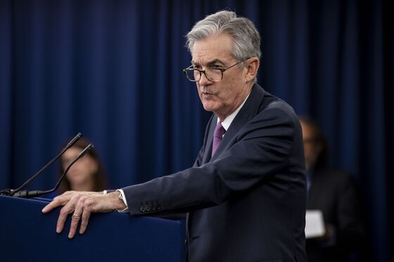 Powell’s Concern Over Zero Rates Expected to Lower Bar for Fed Cut