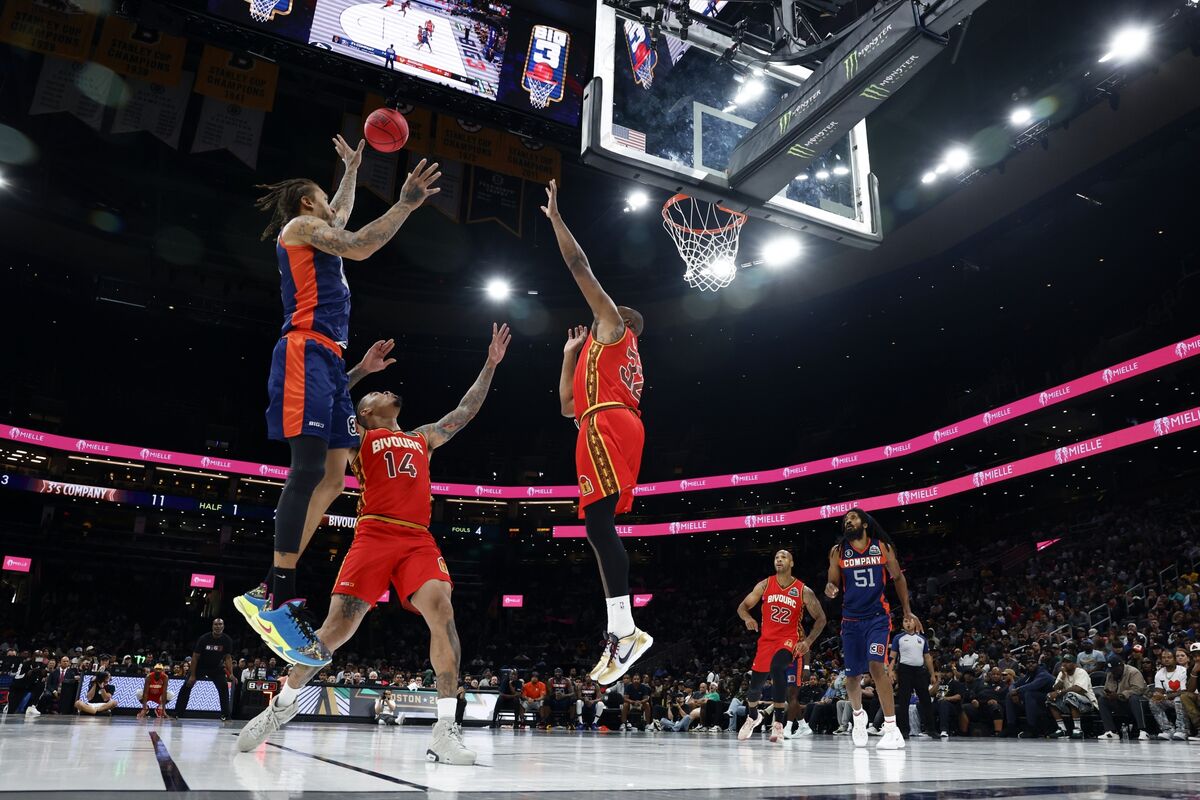 bloomberg.com - Aysha Diallo - Ice Cube's 3-on-3 Basketball League Set to Expand to New York