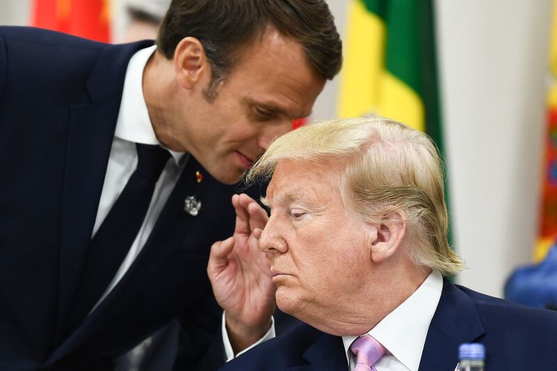 O Donald Trump πετά μια φορολογική βόμβα στον Emmanuel Macron