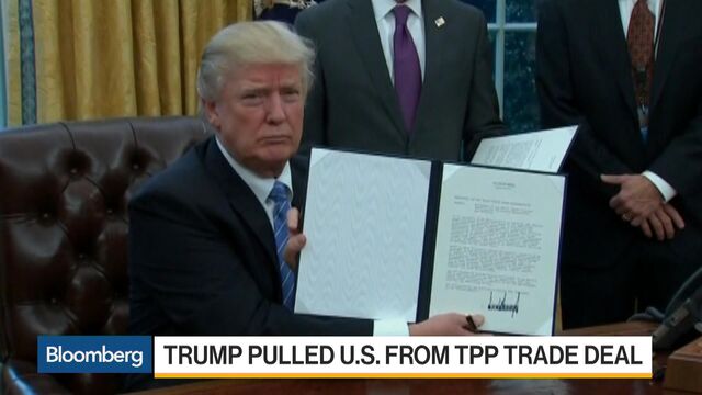 Bloomberg business news