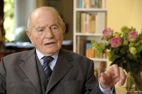 Georg W. Claussen