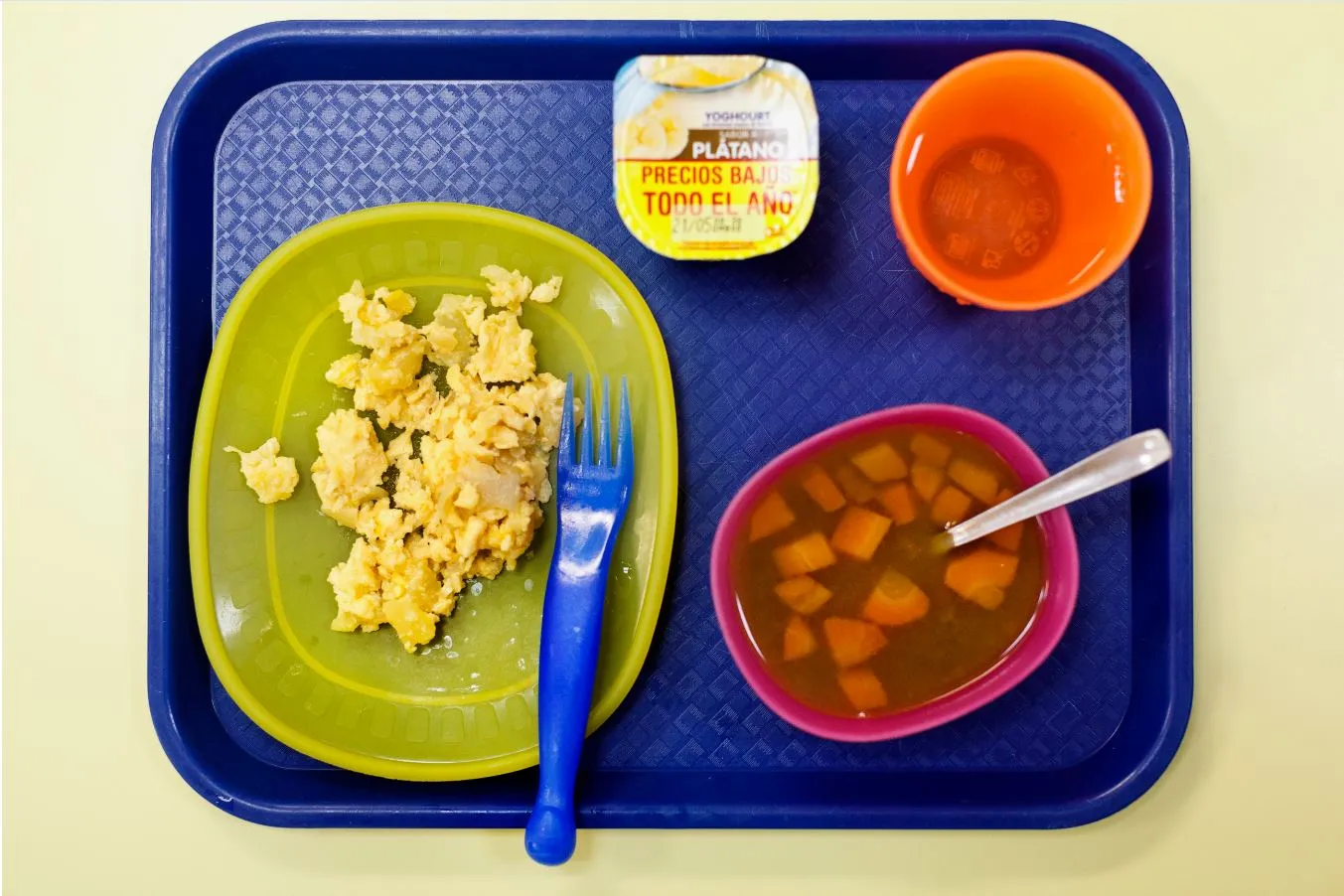 A Taste of Different School Lunches Around the World - Bloomberg