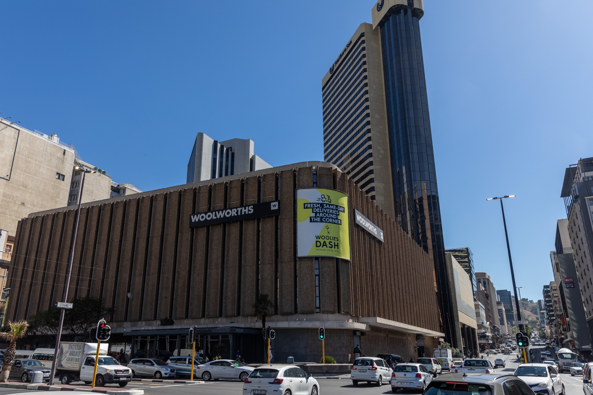 Image associated with story "Woolworths Profit Falls as New CEO Pivots Group Toward Food"