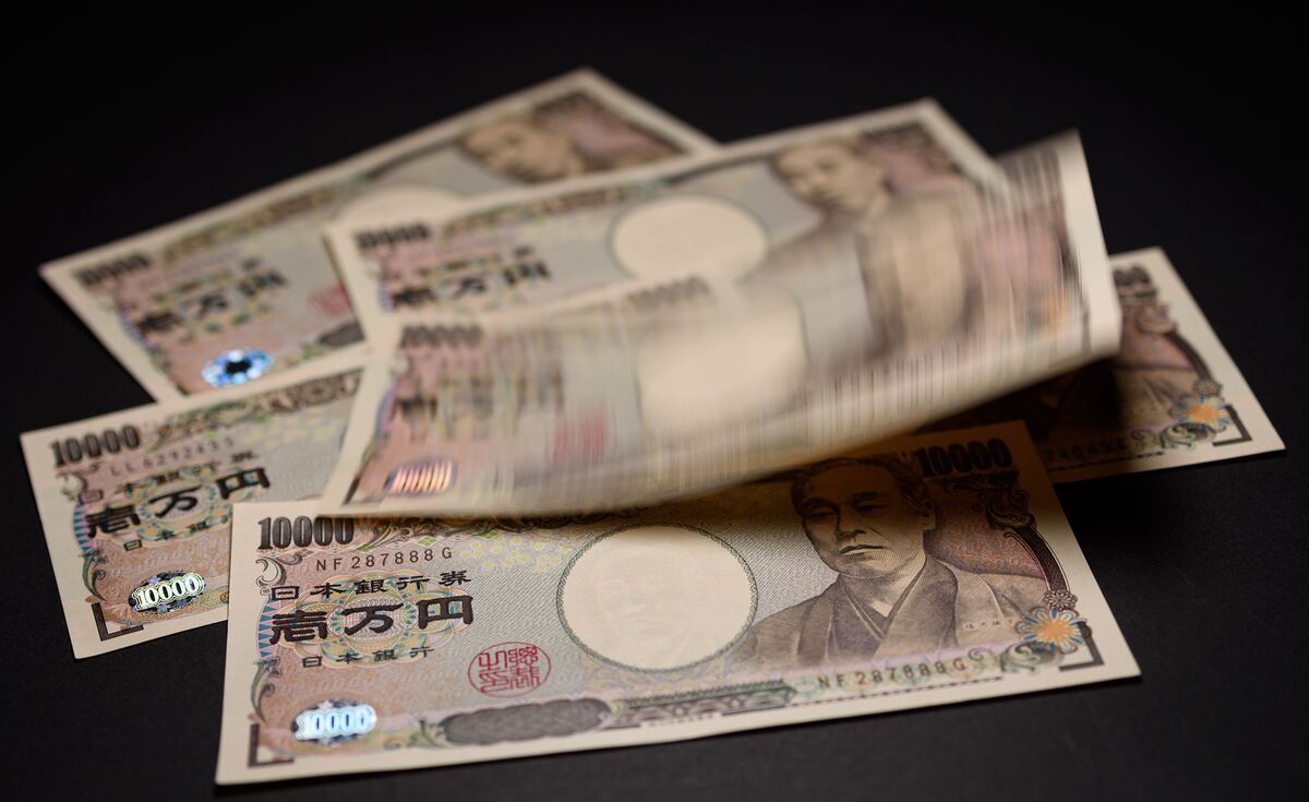 Yen Bulls Face Reckoning as Economic Data Continues to Dismay - Bloomberg