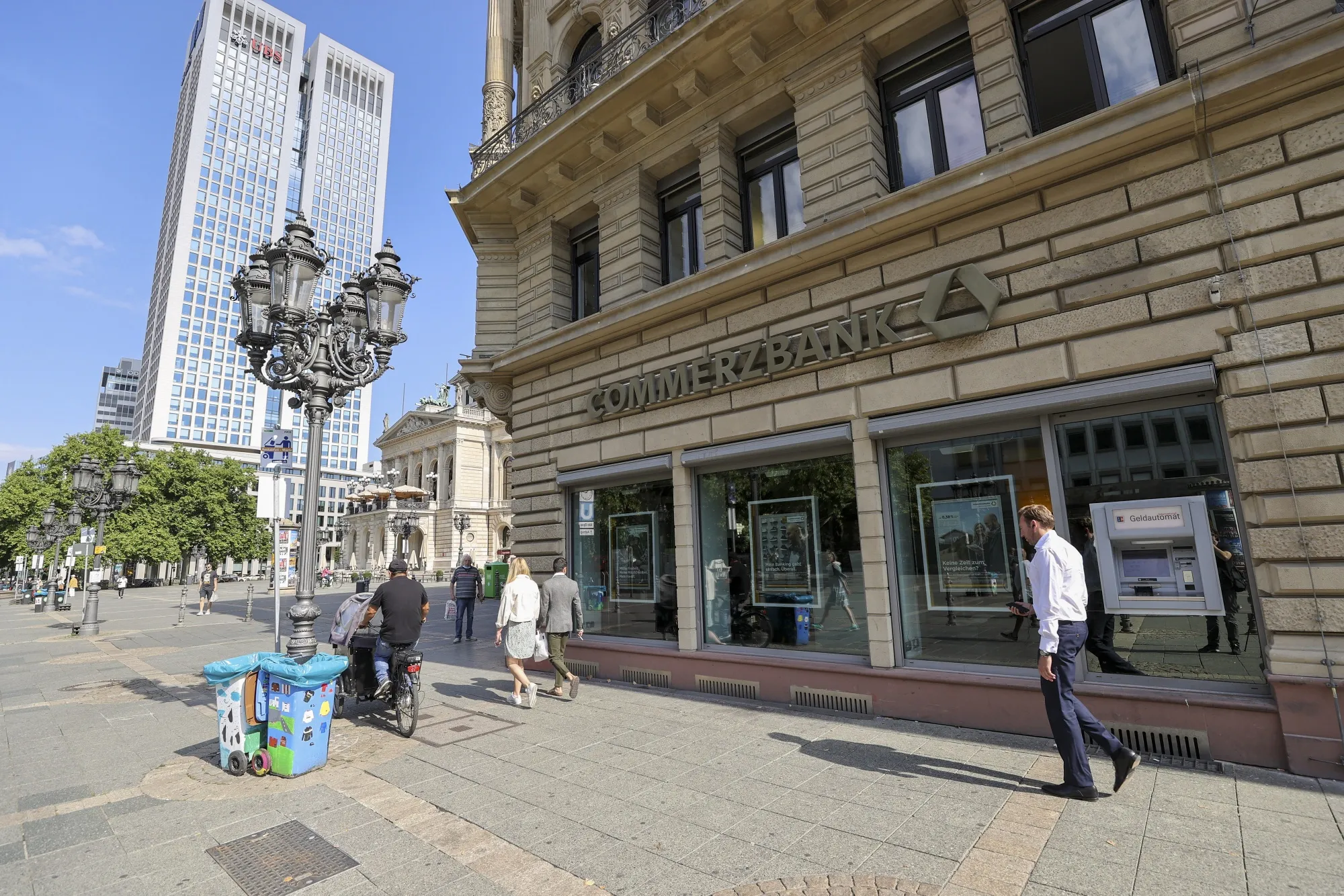 Commerzbank AG Branches Ahead Of German Bank's Results