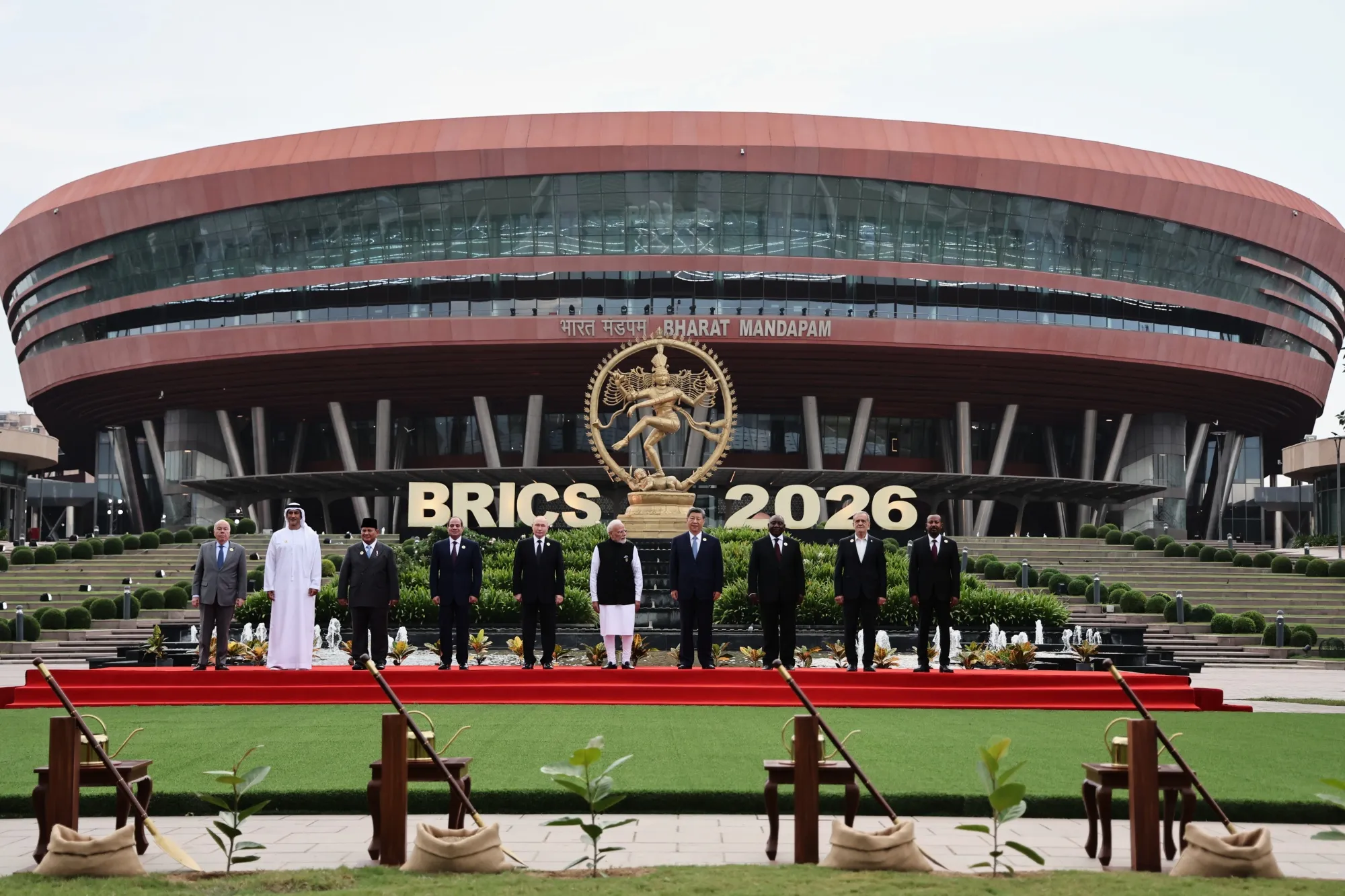 UAE, Iran leaders meet at BRICS summit in India as push to resolve Strait of Hormuz standoff grows
