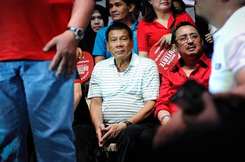 Philippines Presidential Candidate Rodrigo Duterte Campaigns In Manila