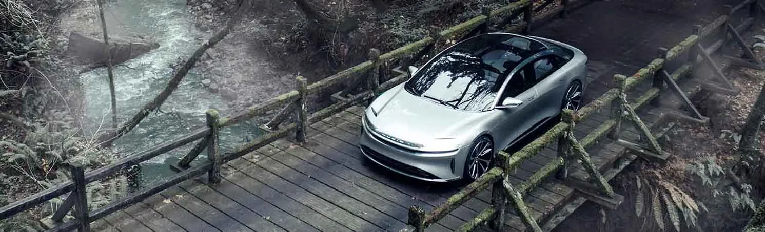 1487003945_review-lucid-air-bloomberg_lede