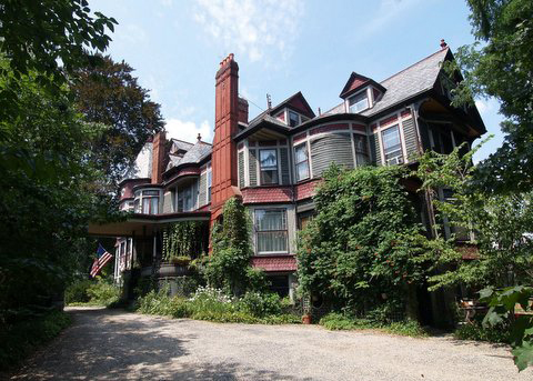Jersey Housing Roiled as Default Shadow Rolls East