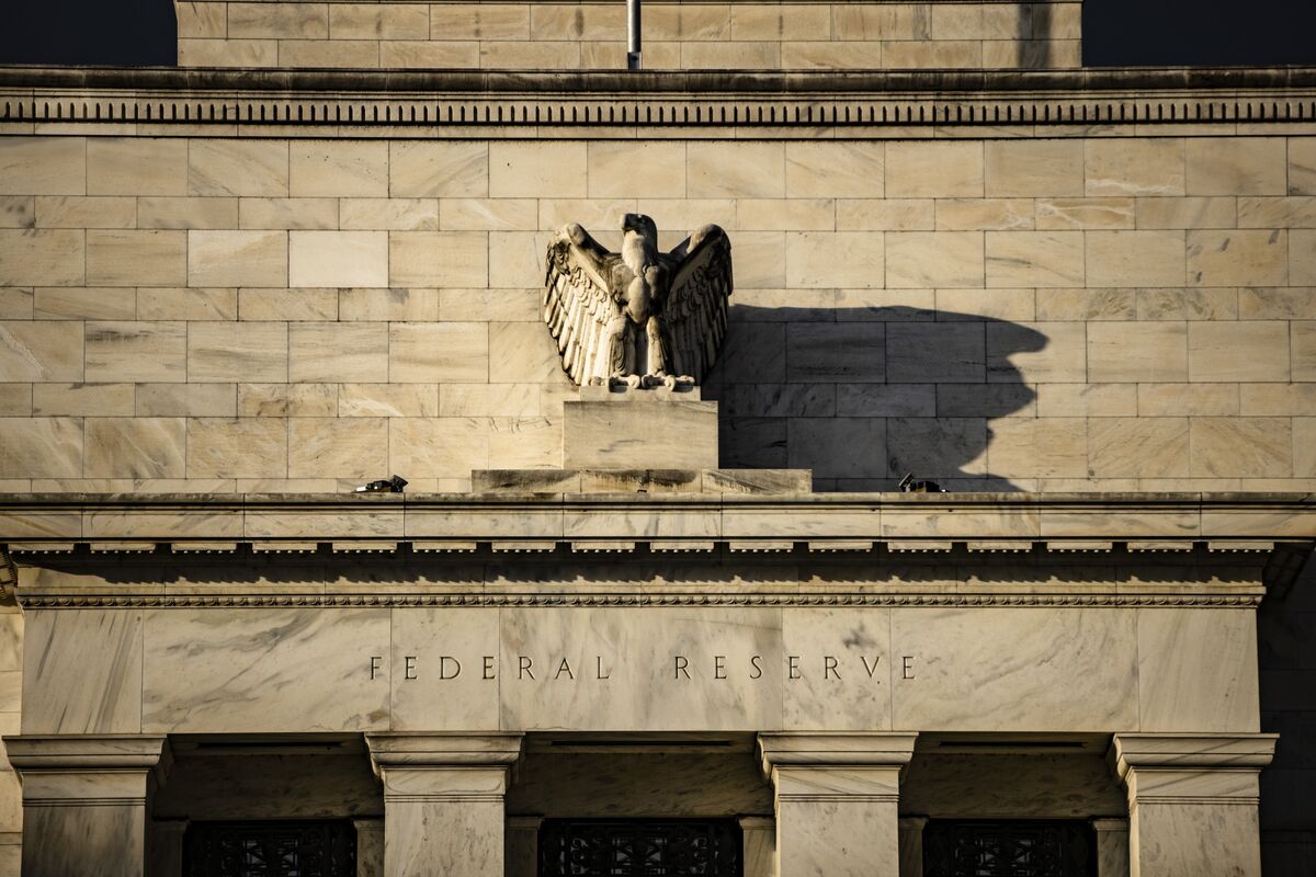 U S Federal Reserve Meeting Minutes April 28 Text Bloomberg