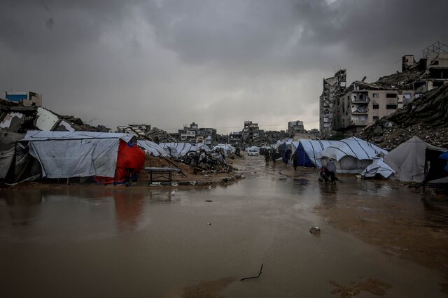 In Gaza, heavy rain leaves Palestinians living in tents vulnerable to flooding and cold.
