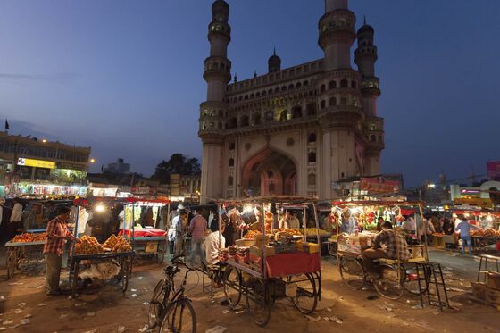 On Business in Hyderabad? Where to Eat, Drink, and Extend Your Stay