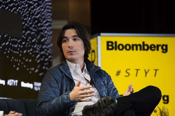 Robinhood Says U.S. Demanded Access to CEO Tenev’s Phone Records
