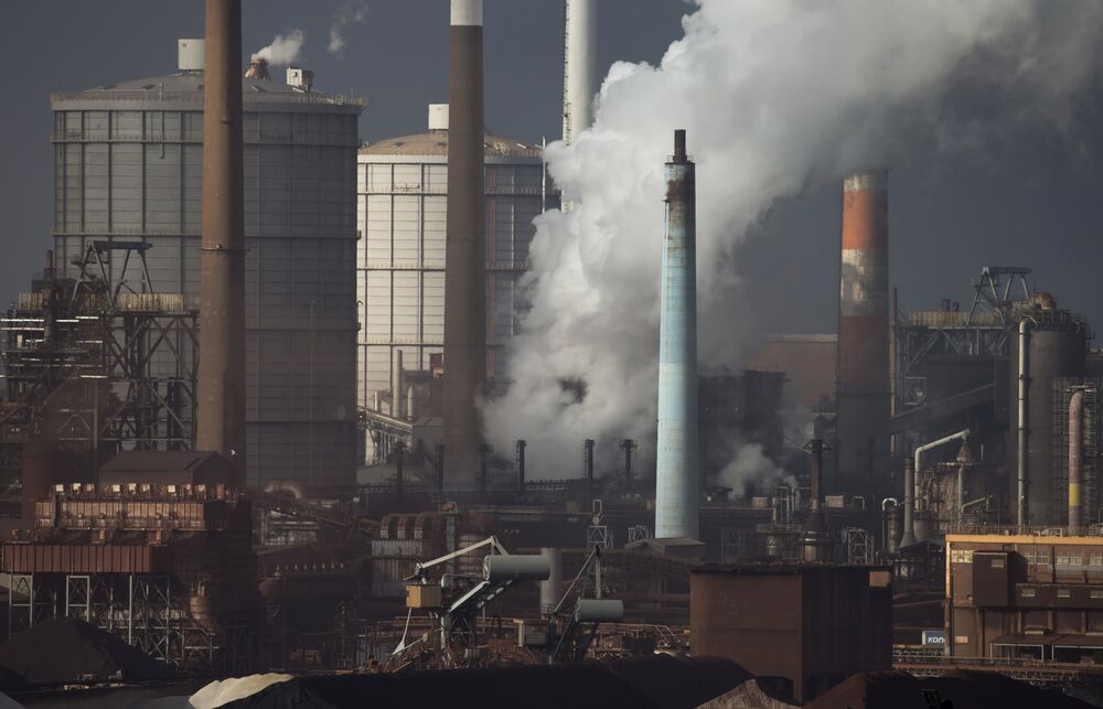 é«˜ç‚‰å­˜ç¶šã®å±æ©Ÿ 50å¹´ã¾ã§ã«å¤§åŠãŒé–‰éŽ–ã‚‚ è„±ç‚­ç´ ã«æºã‚Œã‚‹é‰„é‹¼æ¥­ç•Œ Bloomberg