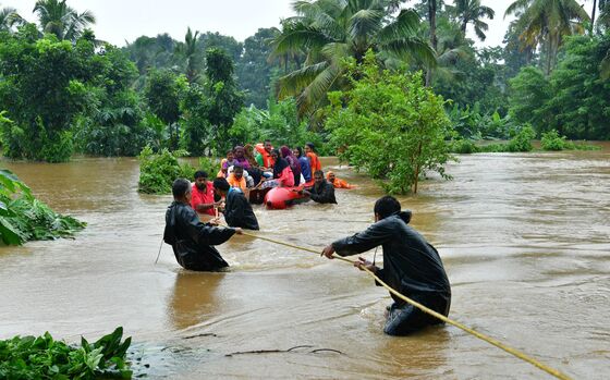 Armed Forces Join Rescue Efforts as India Flood Death Toll Rises