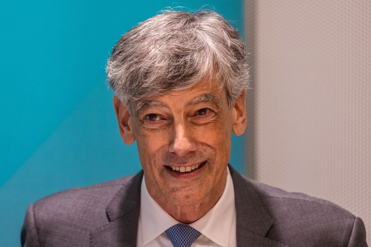 ABN Amro CEO Says He Is Leaving Three Months Into New Term - Bloomberg