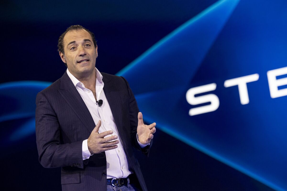 🟪"Stellantis: Riorganizzazione ai Vertici con il Nuovo AD Antonio Filosa per Rilanciare l'Azienda"