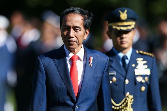 Indonesia’s Jokowi to Partner With Cleric in Bid for Second Term