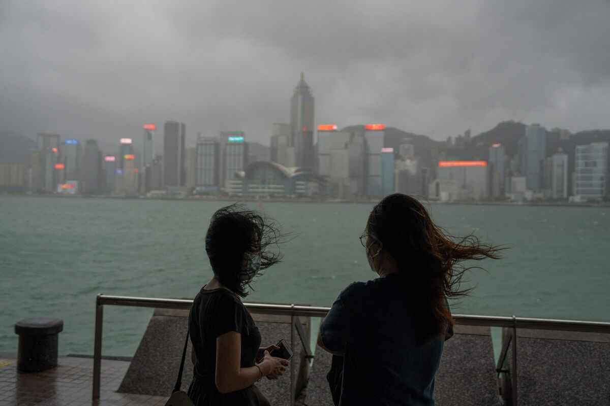 Typhoon Chaba Aftermath: Hong Kong Region Sees Jump in Ships - Bloomberg