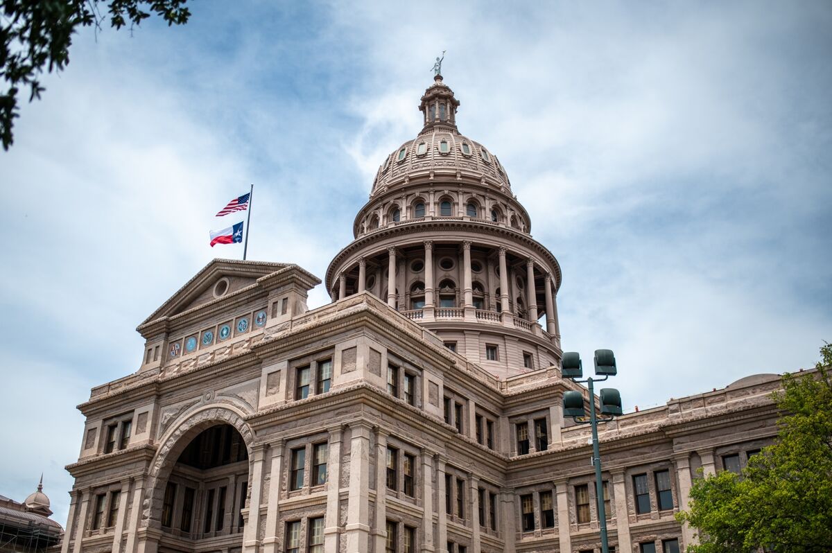 assets.bwbx.io image