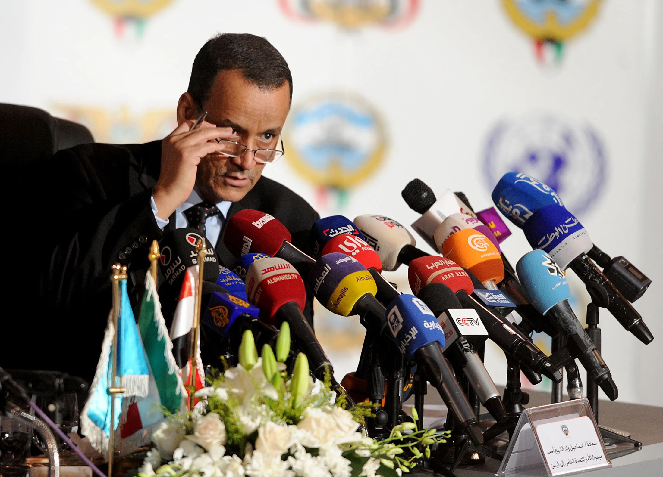 United Nations Special Envoy for Yemen, Ismail Ould Cheikh Ahmed speaks to media on Yemen negotiations at the Kuwait Ministry of Information in Kuwait City, Kuwait on August 6, 2016.
