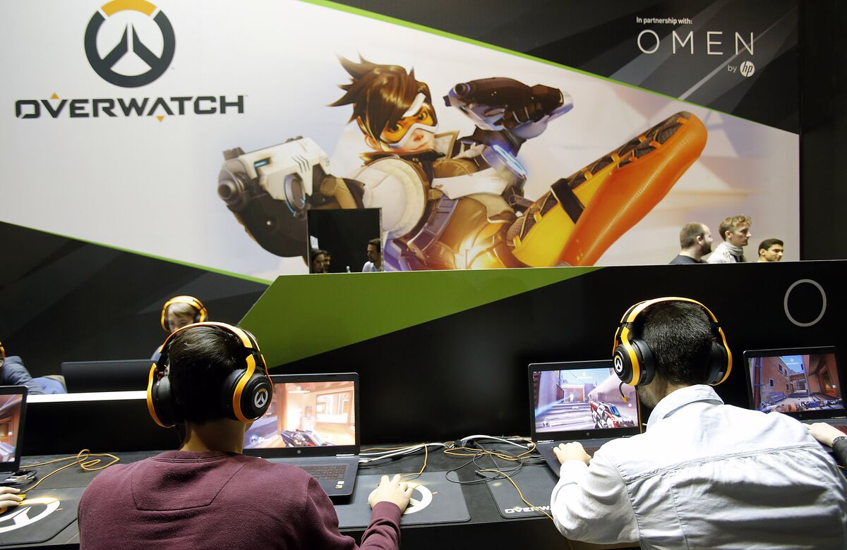 This Esports League Will Pay Pro Gamers $50,000 Plus Benefits - Bloomberg