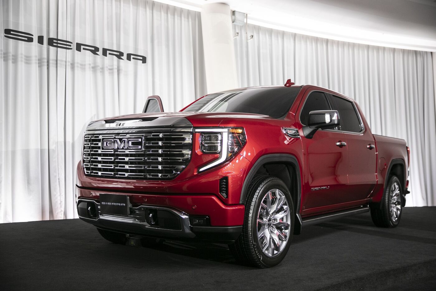 GM to Bring GMC Trucks to China to Boost Sales There - Bloomberg