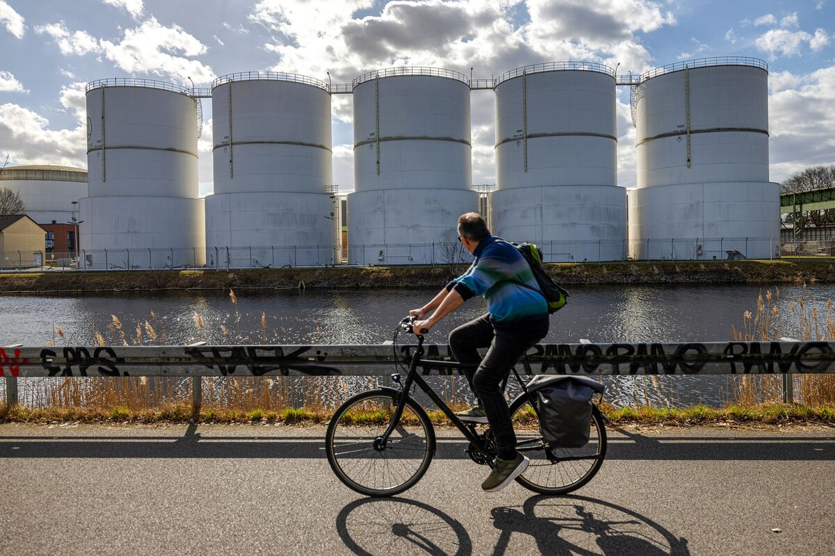 Europe’s Economy Is Starting to Feel Pain From Trump’s Iran War