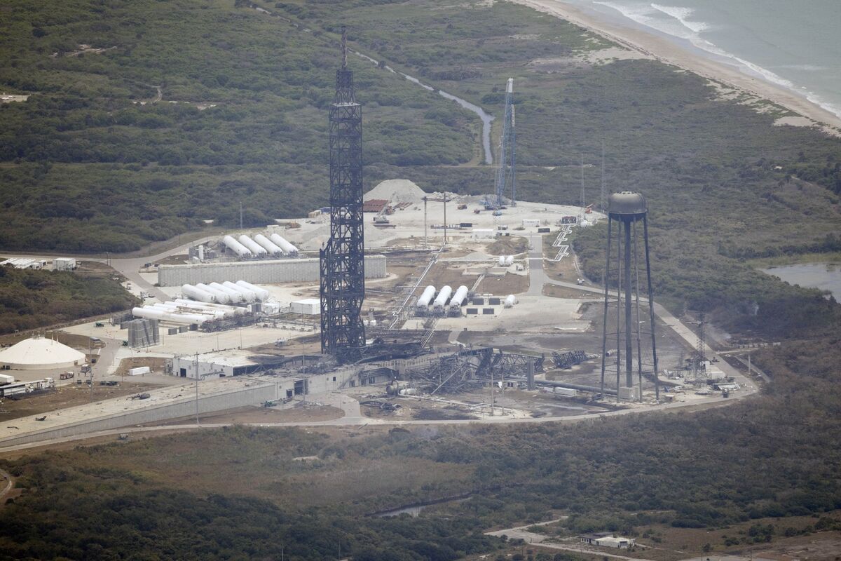 Blue Origin Still in Running for Top Satellite Launches, US Says